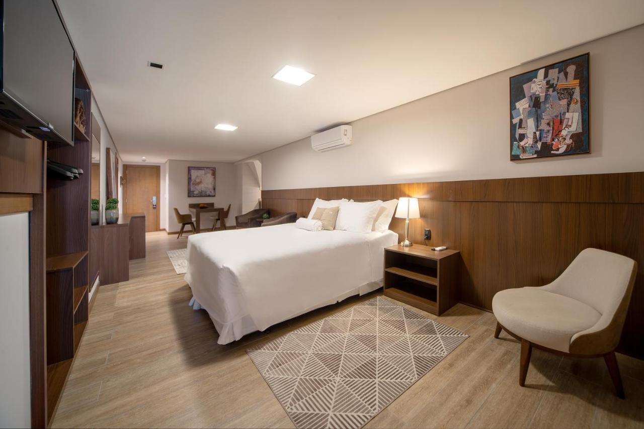 Hotel Fioreze Centro Грамаду Экстерьер фото